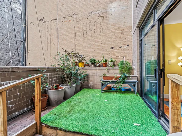 400 East 70th Street image 16 of 20