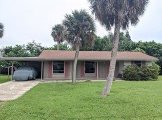 127 50th St, Holmes Beach, FL 34217