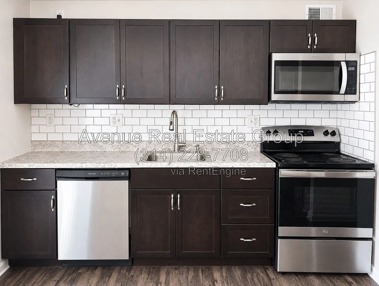 2 bed, 1.0 bath, 950 sqft, $1,395 — Photo 2