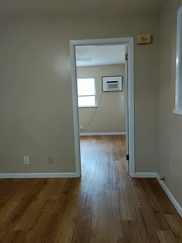 Twin Oaks Apartments Photo 1