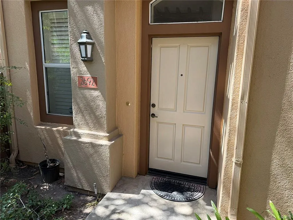 2 bed, 962 sqft, $3,400 — Photo 3