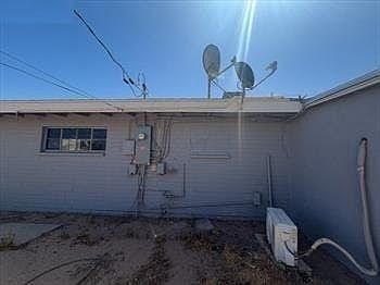 5th image of 1005 N Trekell Rd