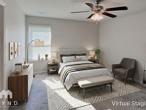 3rd image of 764 The Heights Ln