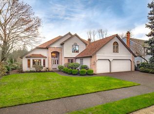 3838 Rivers Edge Dr, Lake Oswego, OR 97034