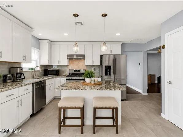2 Liberta Drive, Toms River, NJ 08757