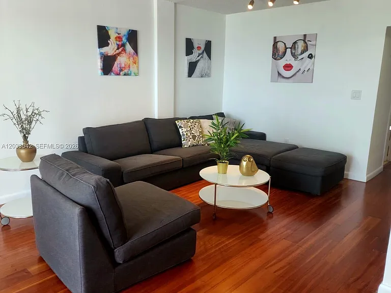 1100 Alton Rd #3C — Photo 3