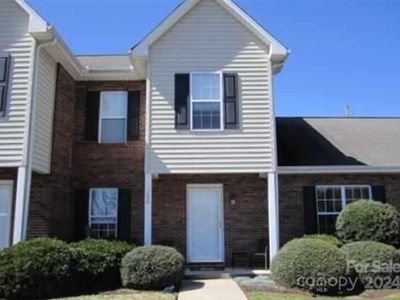 1092 22nd St NE APT 102, Hickory, NC, 28601