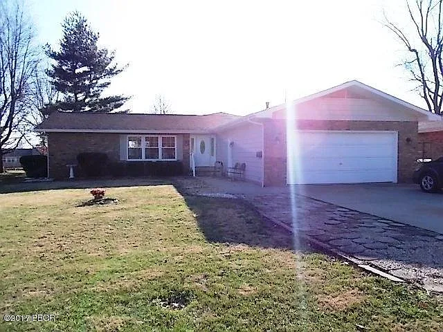 39 Cherry Dr photo 1