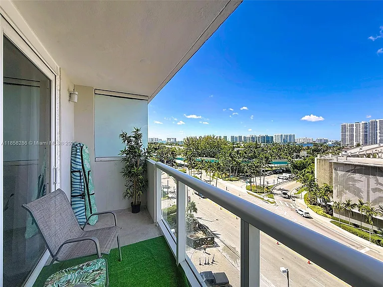 19201 Collins Ave #636 — Photo 22