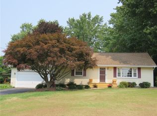 802 Stony Point Rd, Spencerport, NY 14559