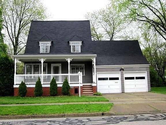 4th image of 944 Chestnut Blvd