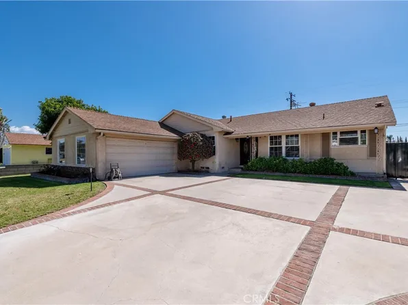 832 W Pine St, West Covina, CA 91790