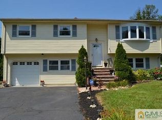 50 Janice Dr, Spotswood, NJ 08884
