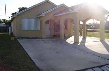2nd image of 400 Perry Ave