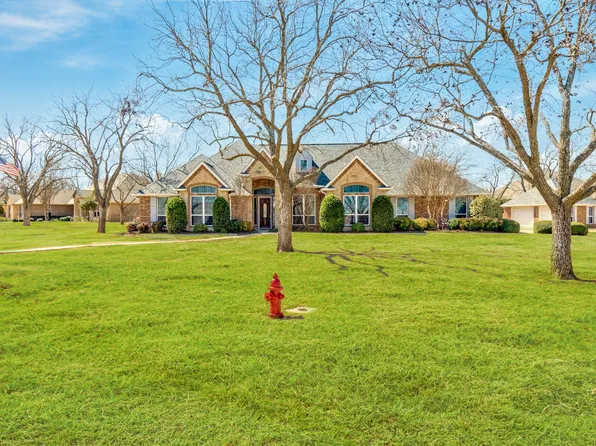 6420 Colonial Dr, Granbury, TX 76049