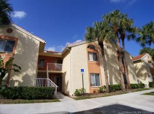 1006 The Pointe Dr #1006, West Palm Beach, FL 33409