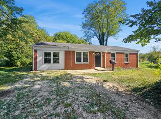 751 Maple Ln, Mooresville, IN 46158