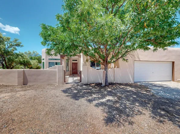 3 Martin Rd, Placitas, NM 87043