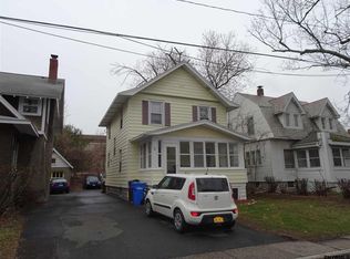 5 McDonald Rd, Albany, NY 12209