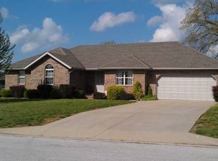 231 S Prairie Ln, Marshfield, MO 65706