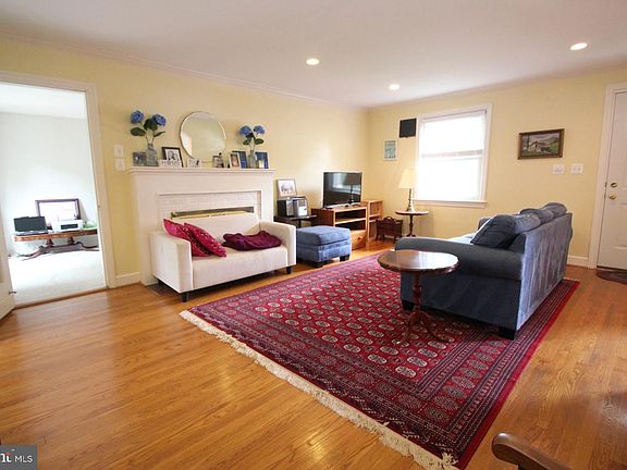 4th image of 2023 N Lexington St