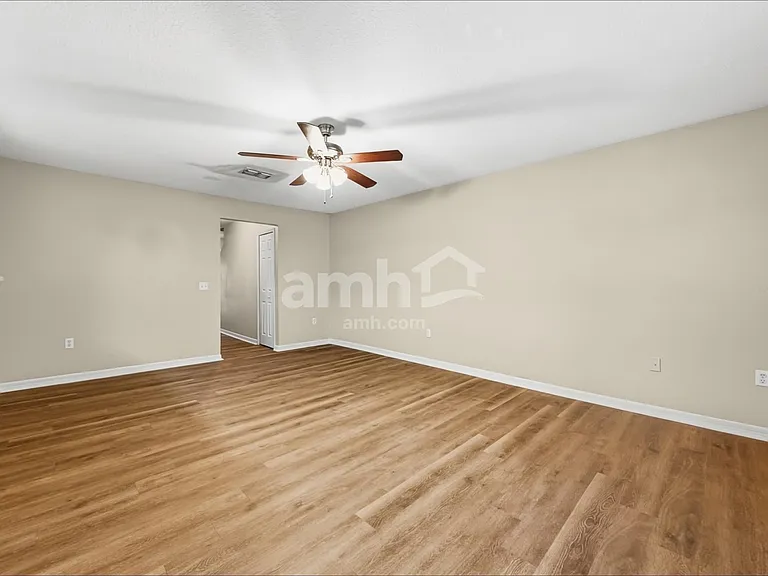 17051 Lixberry Way — Photo 5