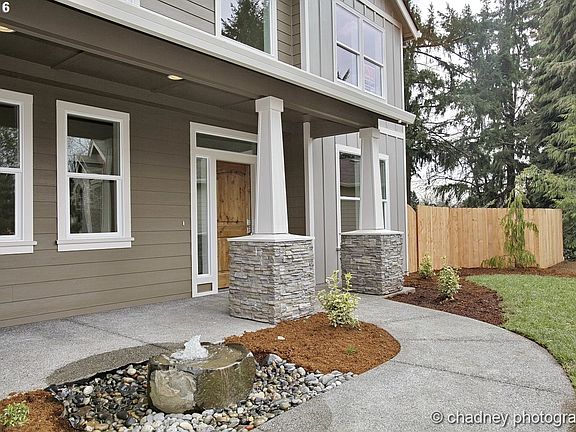 2nd image of 1403 NE 48th Cir