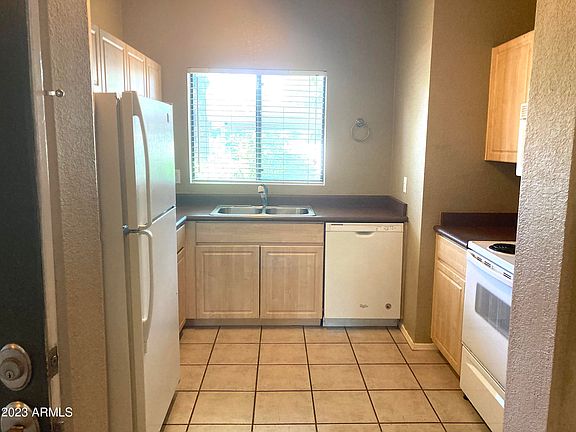4th image of 9600 N 96th St APT 121