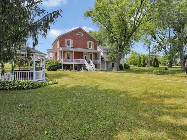 570 Niantic Rd, Barto, PA 19504