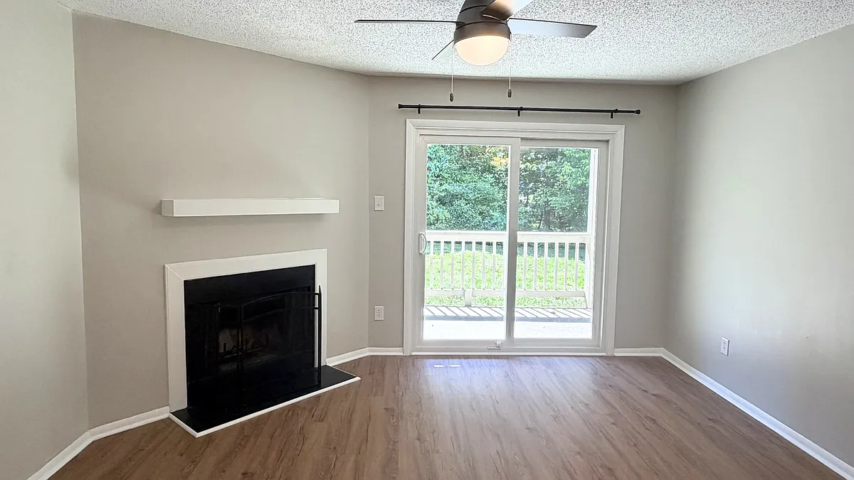 Building Photo - 3706 Chimney Ridge Pl #8
