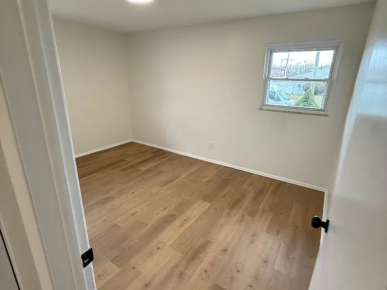 2275 Wadsworth Dr — Photo 11
