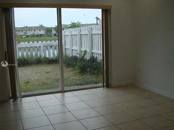 5th image of 1519 SE 31st Ct #1519