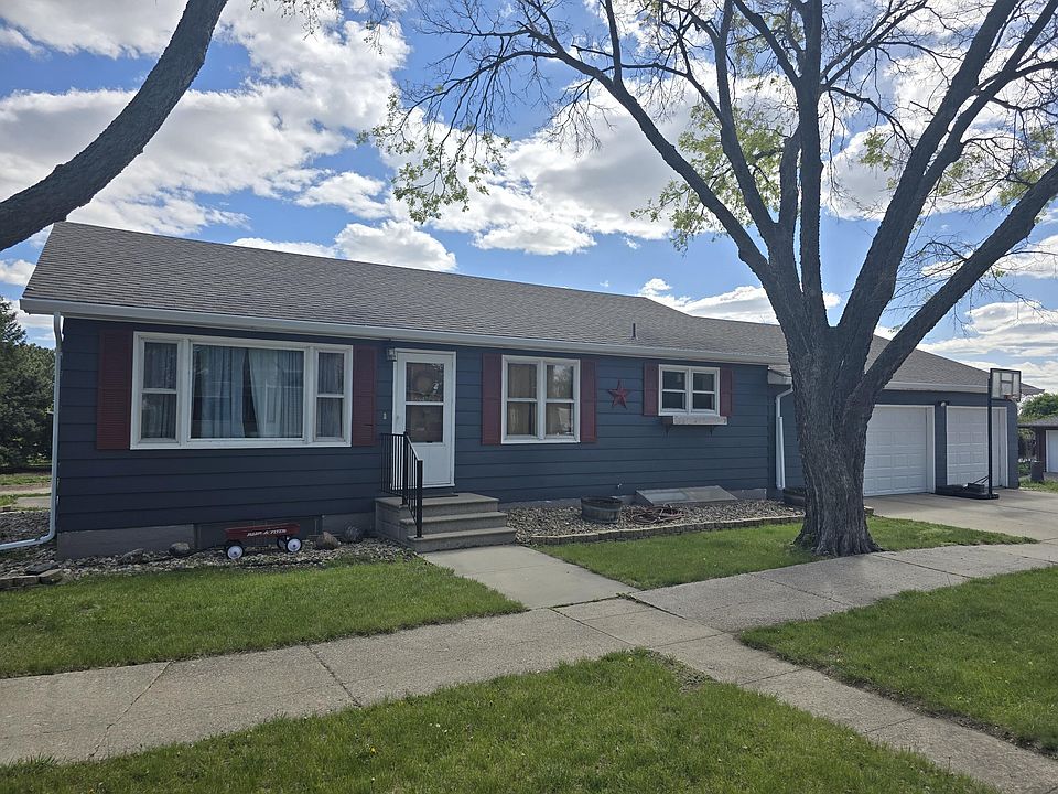 1st image of 1019 E Erskine St