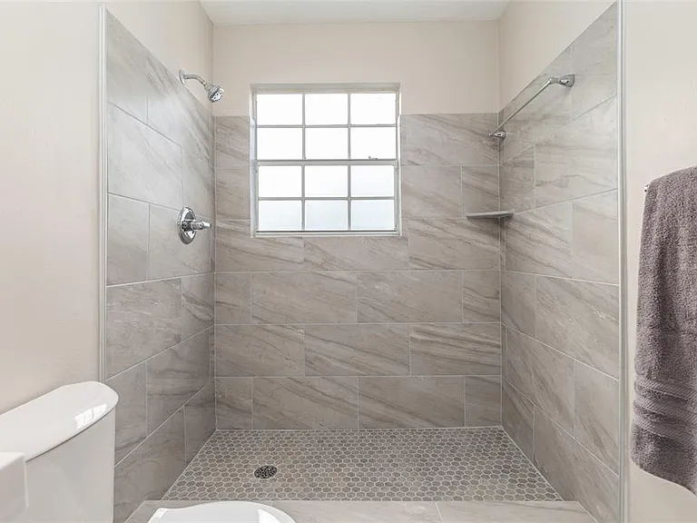 9755 SW 52nd Rd — Photo 30