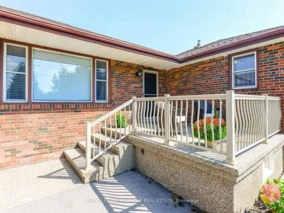205 Southview Rd W #BASEMENT