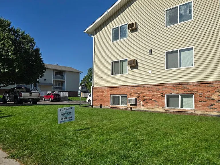 2153 27th Avenue Ct — Photo 19