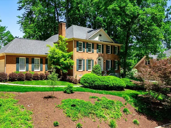 706 Sugar Mill Rd, Greer, SC 29650