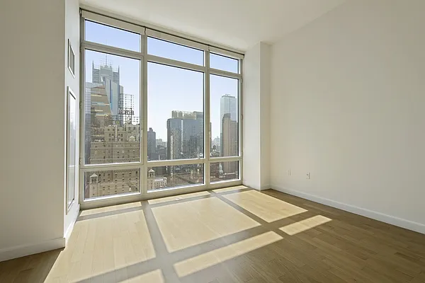 Sold by Nest Seekers International | media 5