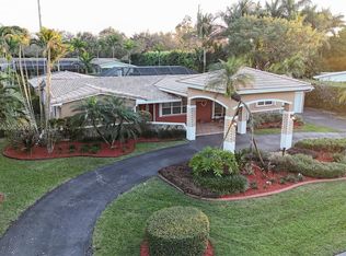 7900 SW 143rd St, Palmetto Bay, FL 33158