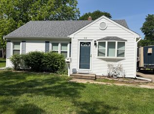 918 N 11th St, Rochelle, IL 61068