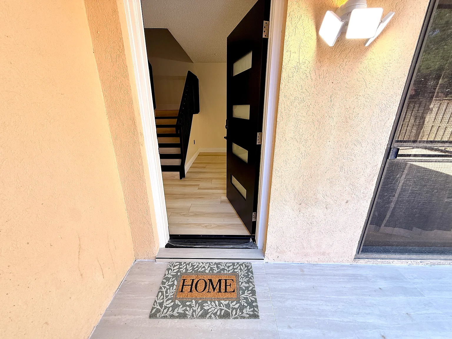 2 bed, 2.5 bath, 1344 sqft, $2,100 — Photo 4