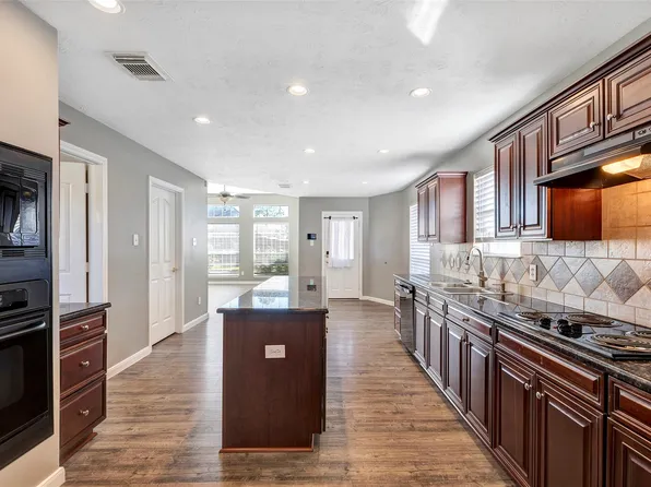 11514 Tara Pl, Pearland, TX 77584