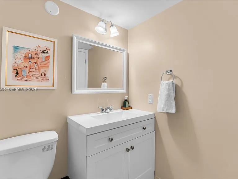 13340 SW 88th Ter #D — Photo 20