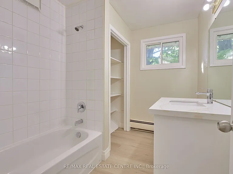 103 6th St #1 — Photo 20