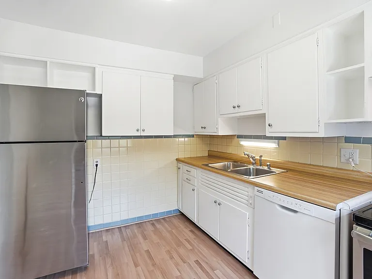 3012 Kinmont St #2 — Photo 15