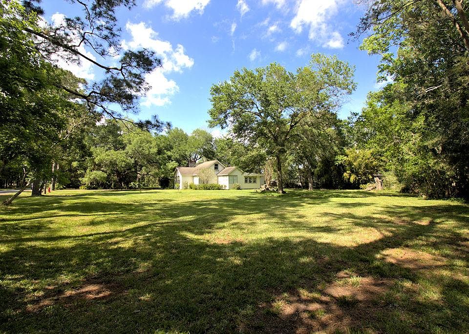 1st image of 1717 Oleander Dr