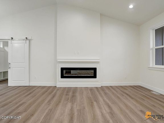 5th image of 4545 N Tote St