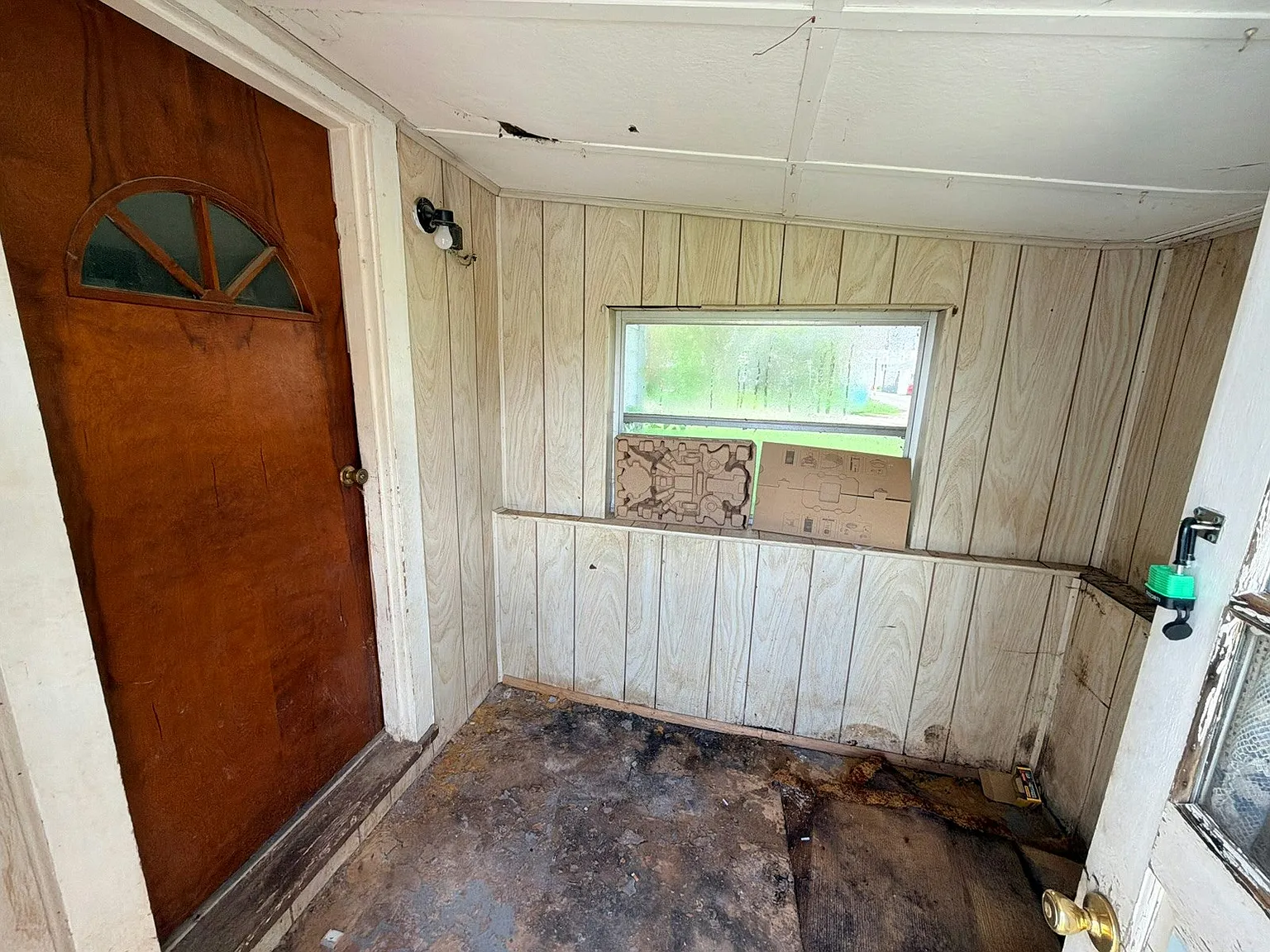 143 Elm Street — Photo 2