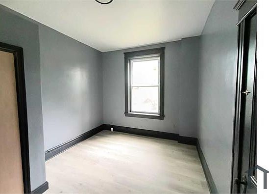 4th image of 1506 Mallinckrodt St Floor 1