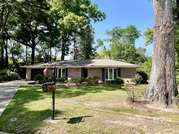 122 Paddock Dr, Fairhope, AL 36532